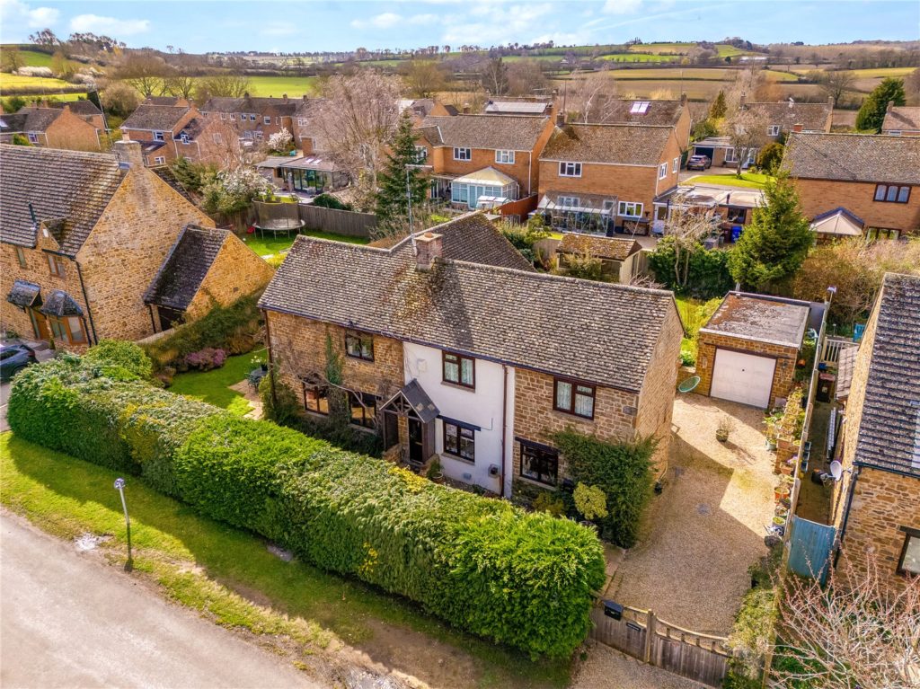 The Green, Barford St. Michael, Banbury, Oxfordshire, OX15 0RN