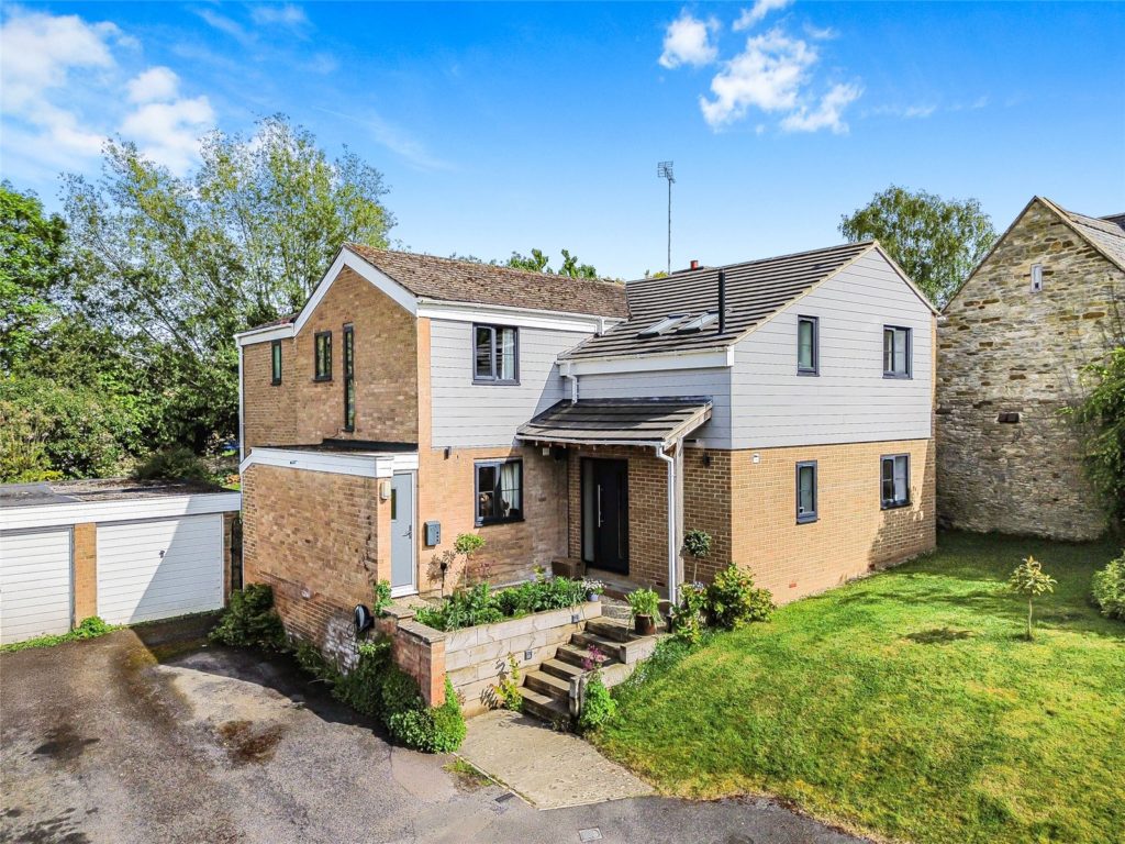 Bradshaw Close, Steeple Aston, Bicester, Oxfordshire, OX25 4SA