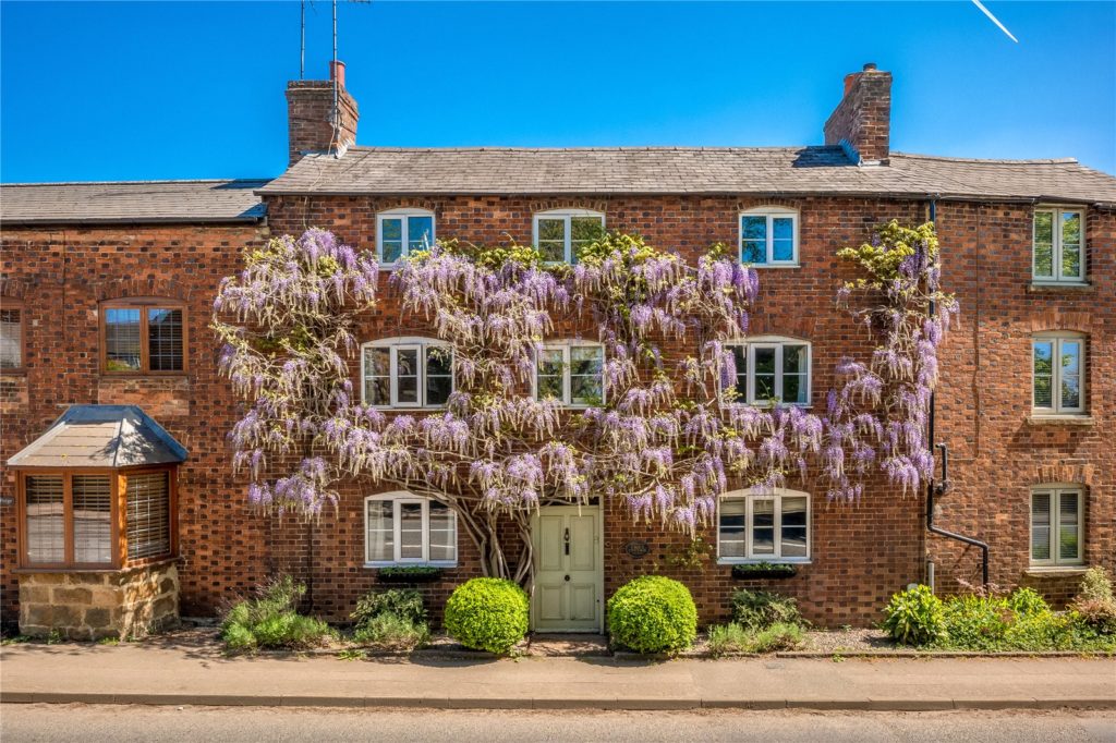 Oxford Road, Adderbury, Banbury, Oxfordshire, OX17 3NQ