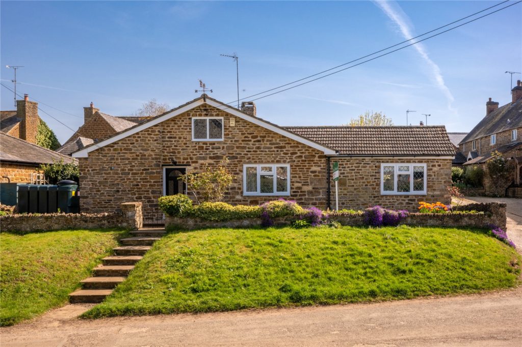 Thorpe Road, Upper Wardington, Banbury, Oxfordshire, OX17 1SR