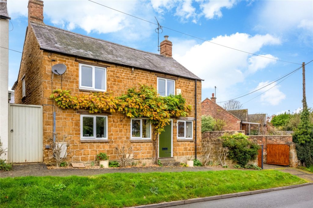 St Thomas Street, Deddington, Oxfordshrie, OX15 0SY