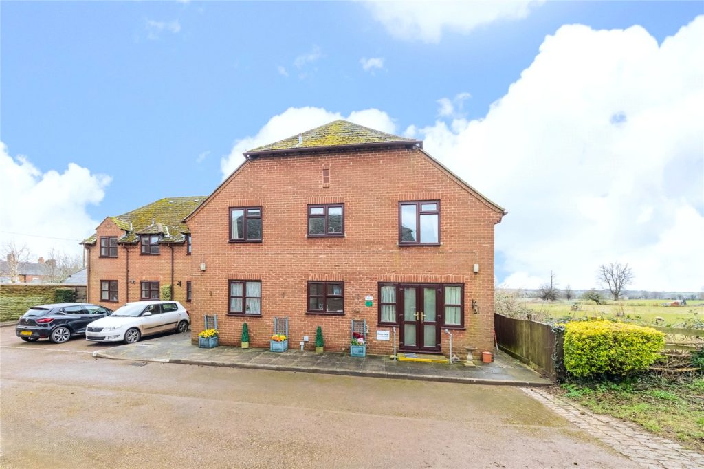 Grove Court, The Grove, Deddington, OX15 0TZ