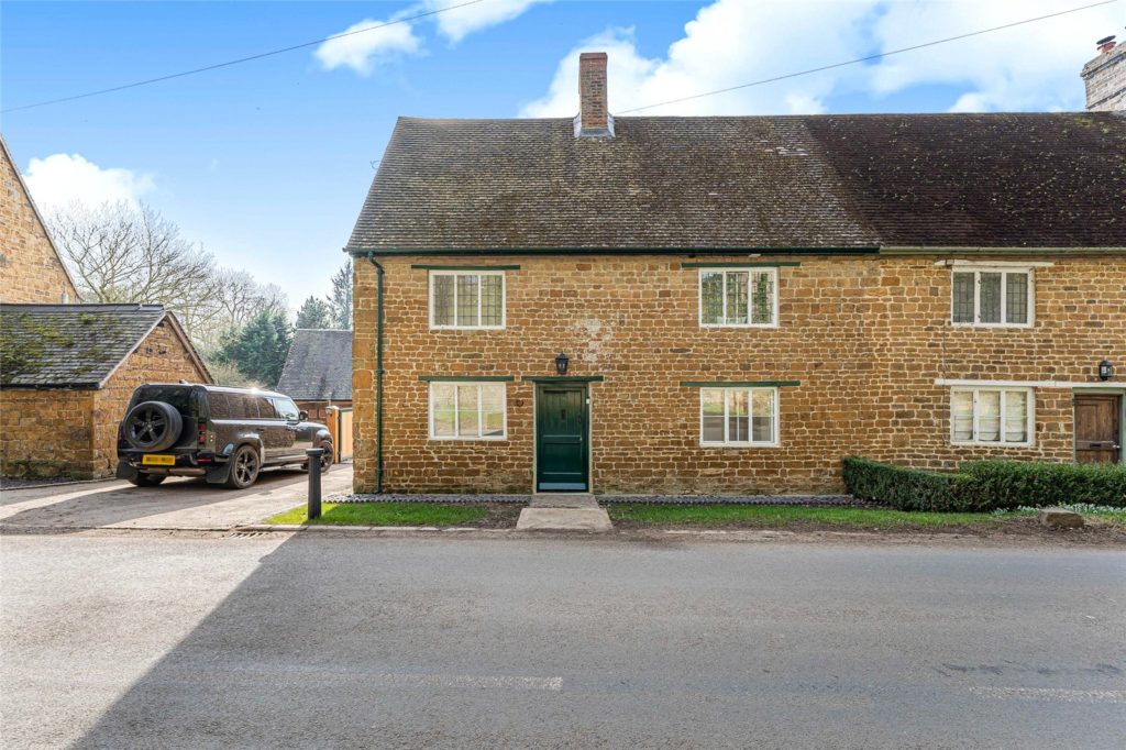 Cropredy Lane, Williamscot, Banbury, Oxfordshire, OX17 1AD