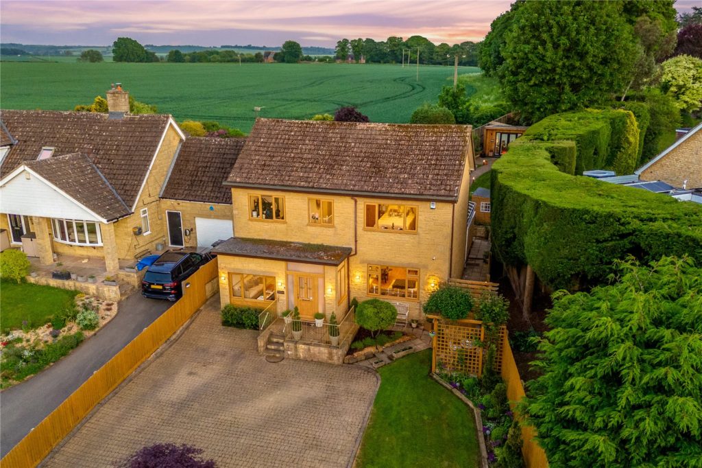 Overthorpe, Banbury, Oxfordshire, OX17 2AF
