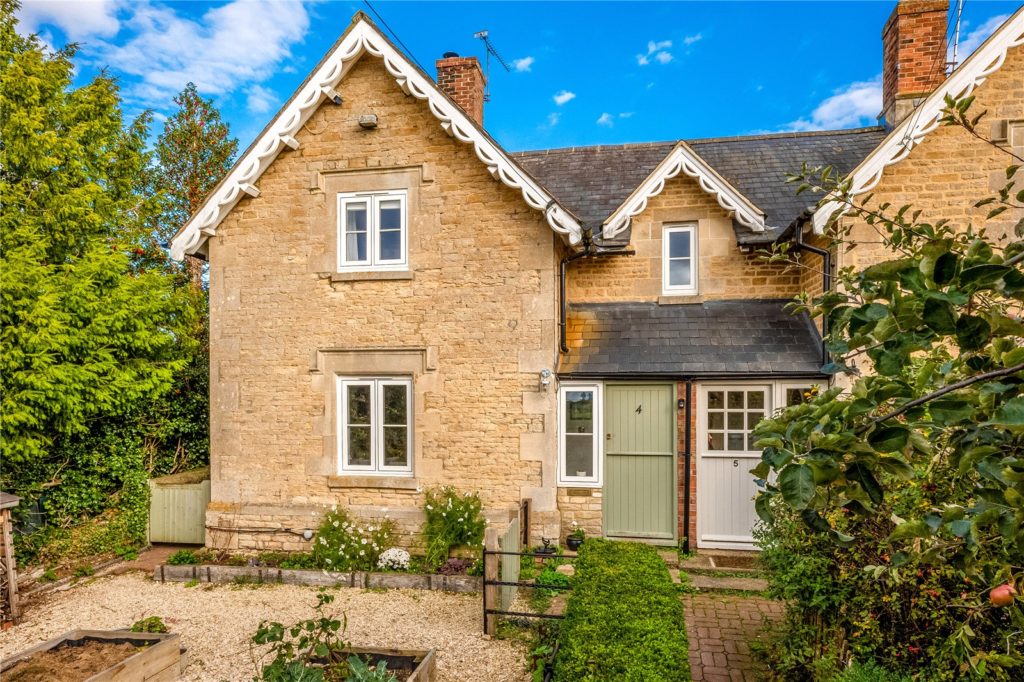 The Paddocks, Heyford Road, Somerton, Bicester, OX25 6LL