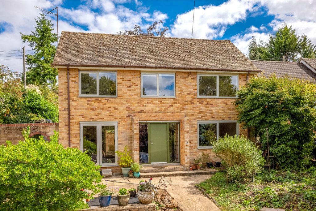 Ivy Lane, Shutford, Banbury, OX15 6PD