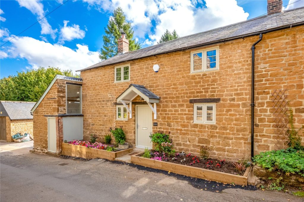 Lower End, Shutford, Banbury, Oxfordshire, OX15 6PA