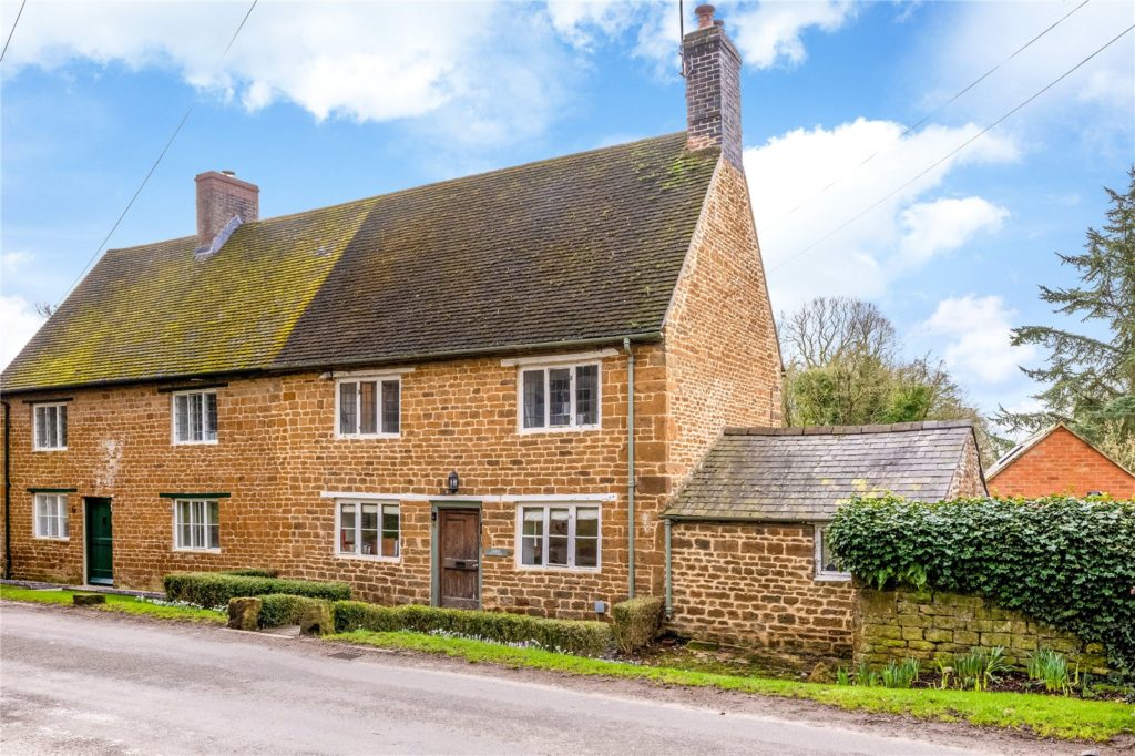 Cropredy Lane, Williamscot, Banbury, Oxfordshire, OX17 1AD