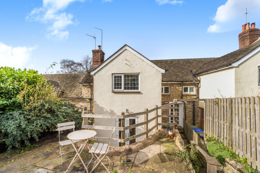 Charlton Road, Aynho, Oxfordshire, OX17 3AD