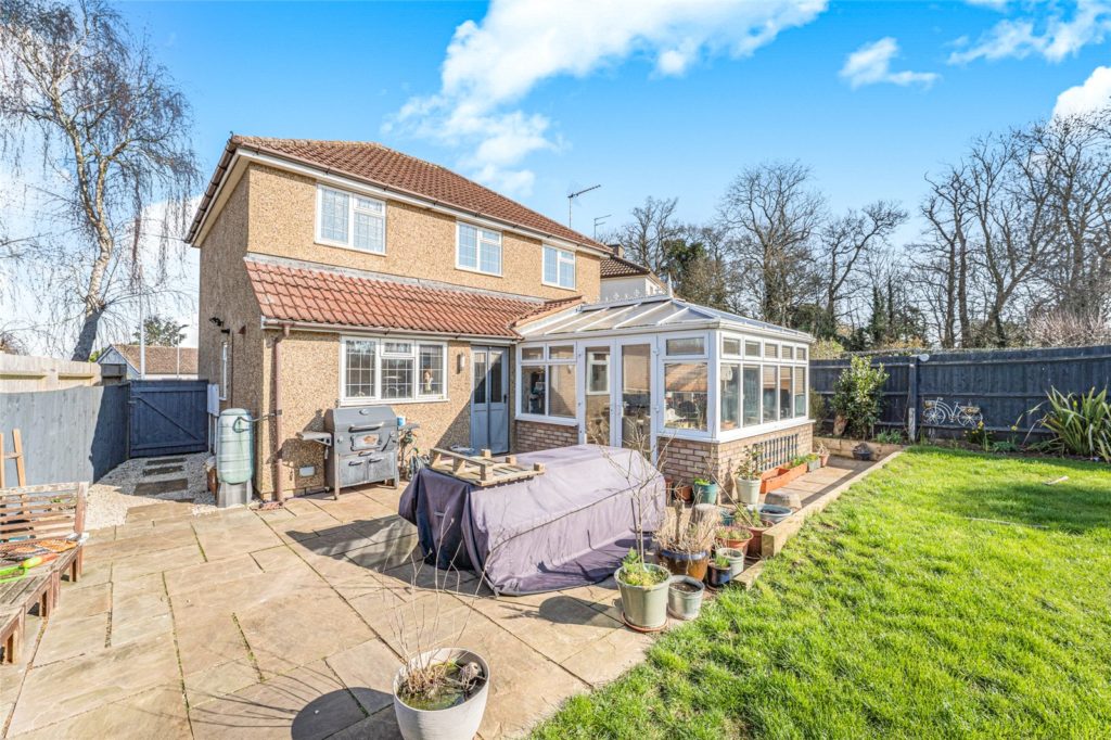 Dairy Ground, Kings Sutton, Banbury, Oxfordshire, OX17 3QG