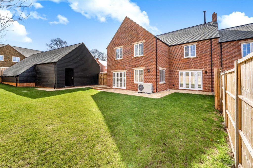 Hook Norton Road, Sibford Ferris, Banbury, Oxfordshire, OX15 5QW