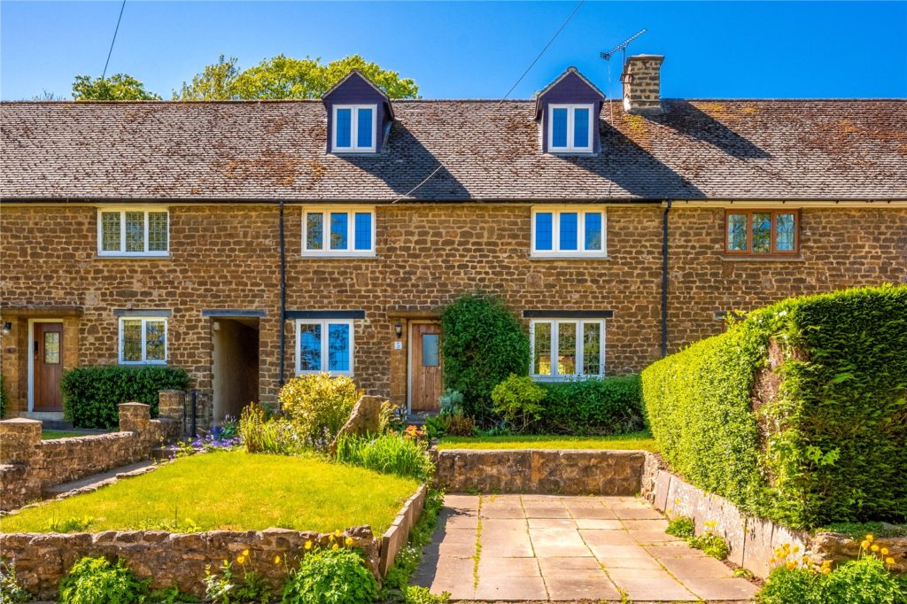 Court Close, Warmington, Banbury, Warwickshire, OX17 1BY