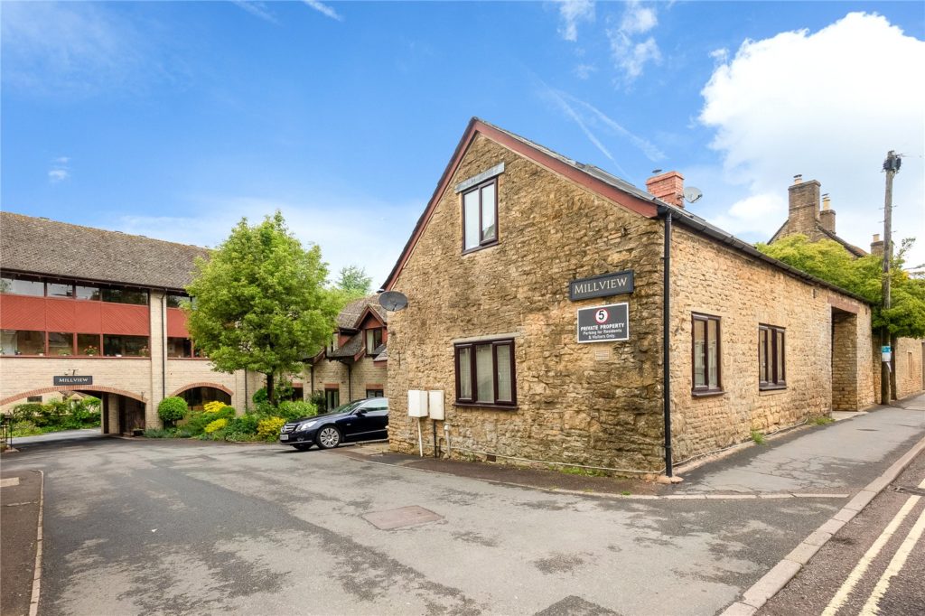 Mill View, West Street, Chipping Norton, Oxfordshire, OX7 5EU