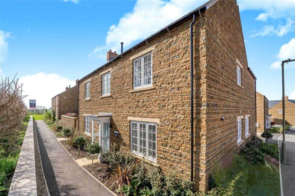 Hook Norton Road, Sibford Ferris, Banbury, Oxfordshire, OX15 5QW