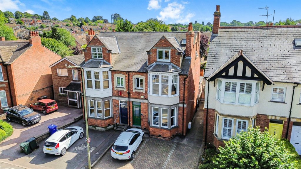 Broughton Road, Banbury, Oxfordshire, OX16 9QB