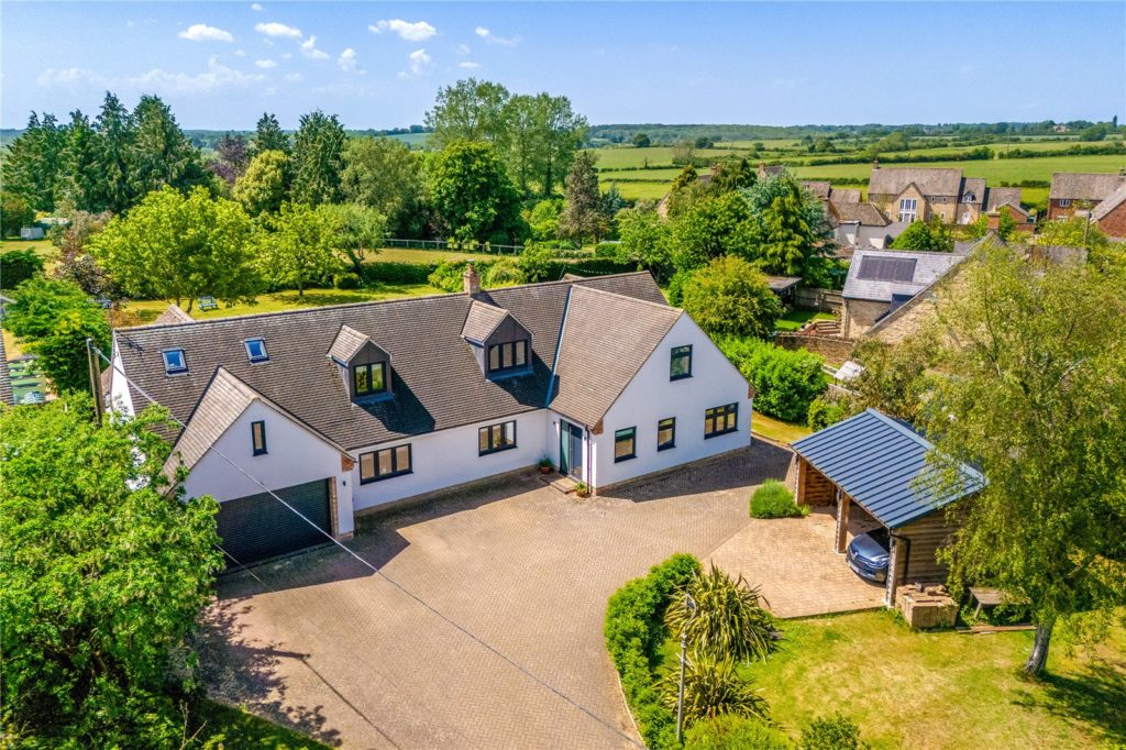 Duns Tew, Bicester, Oxfordshire, OX25 6JR