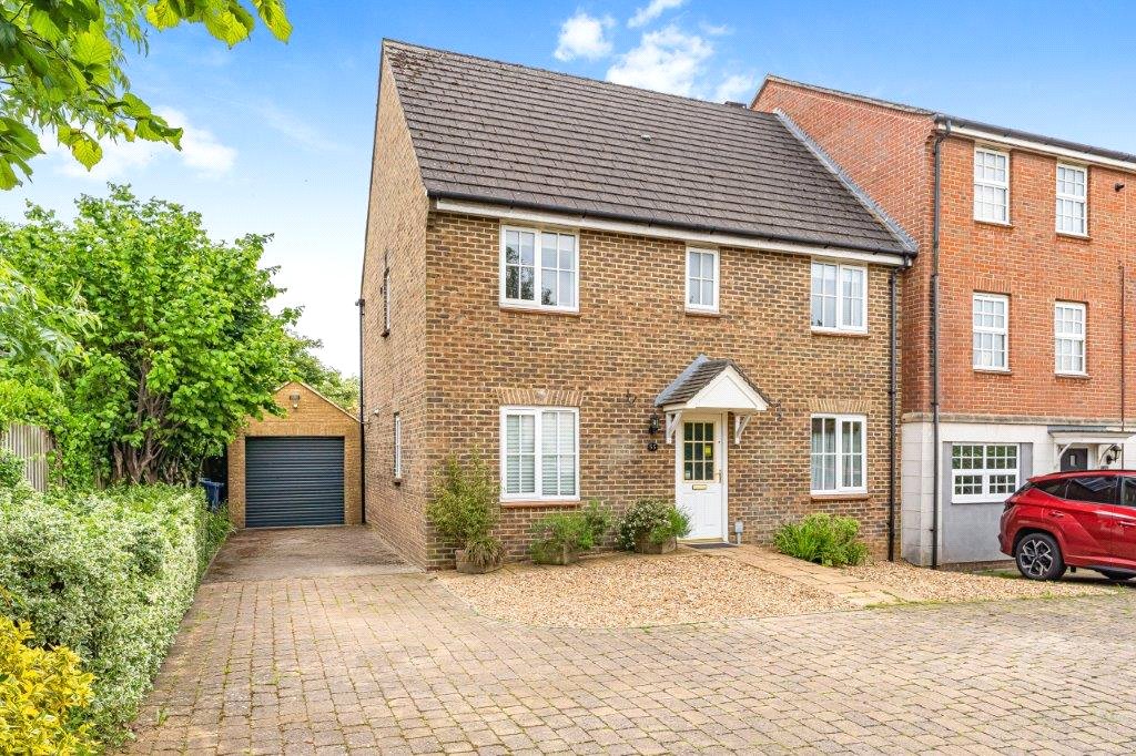 Usher Drive, Banbury, Oxfordshire, OX16 1AG