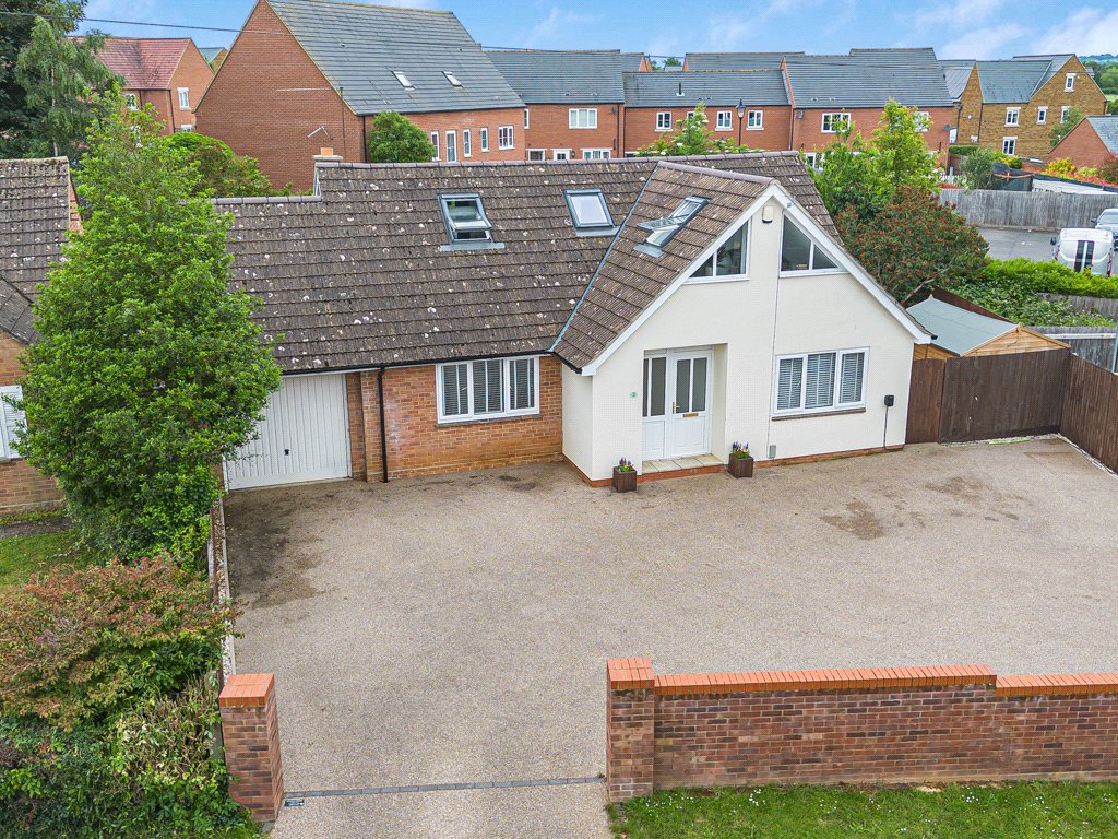 St Marys Road, Adderbury, Banbury, Oxfordshire, OX17 3HE