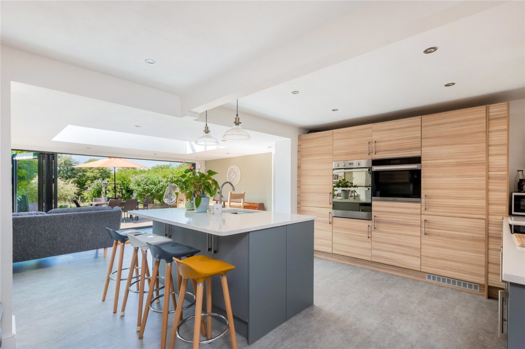 Litchfield Close, Enstone, Chipping Norton, Oxfordshire, OX7 4LB