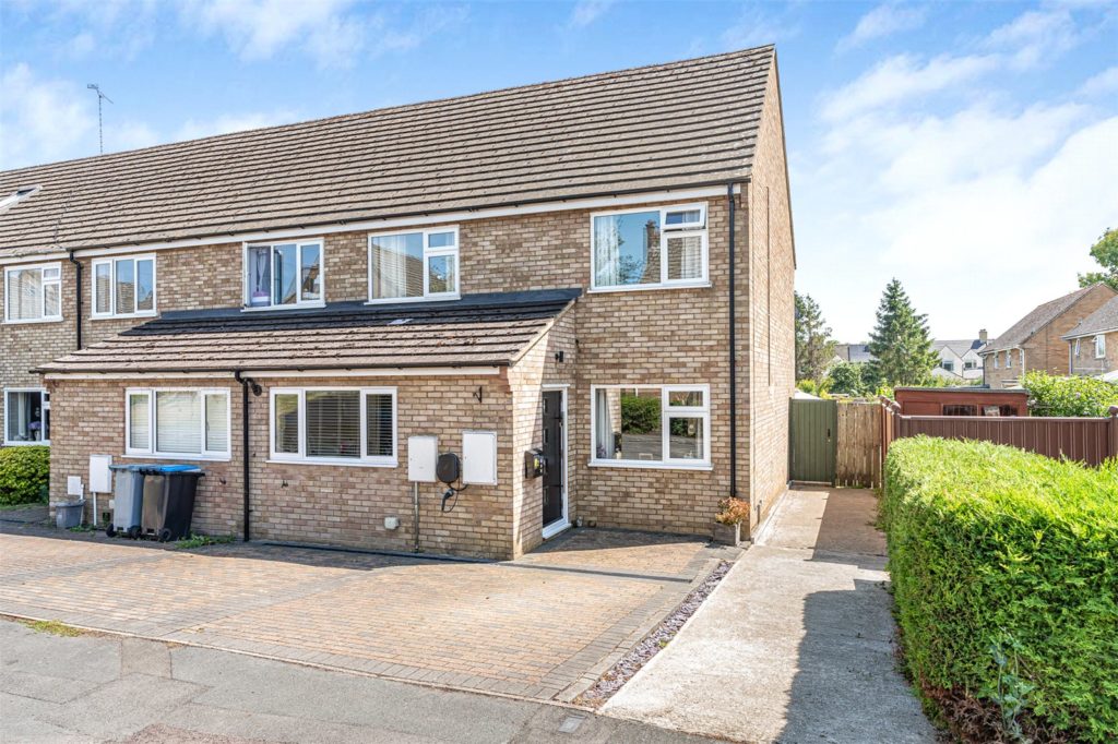 Dorn Close, Middle Barton, Oxfordshire, OX7 7HD