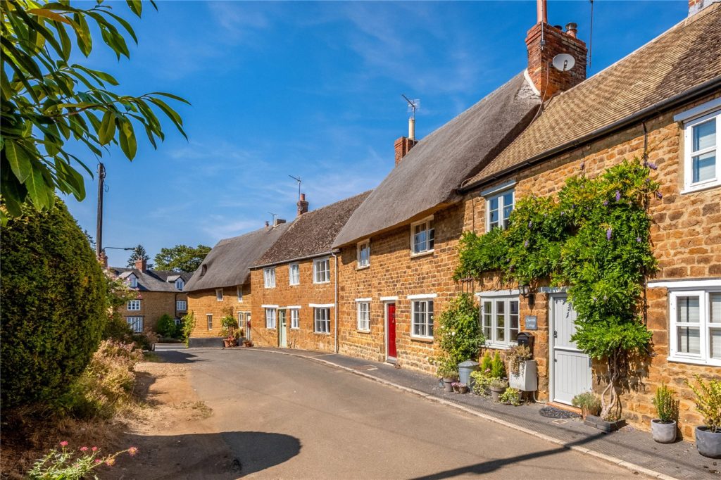 Merrivales Lane, Bloxham, Oxfordshire, OX15 4ER