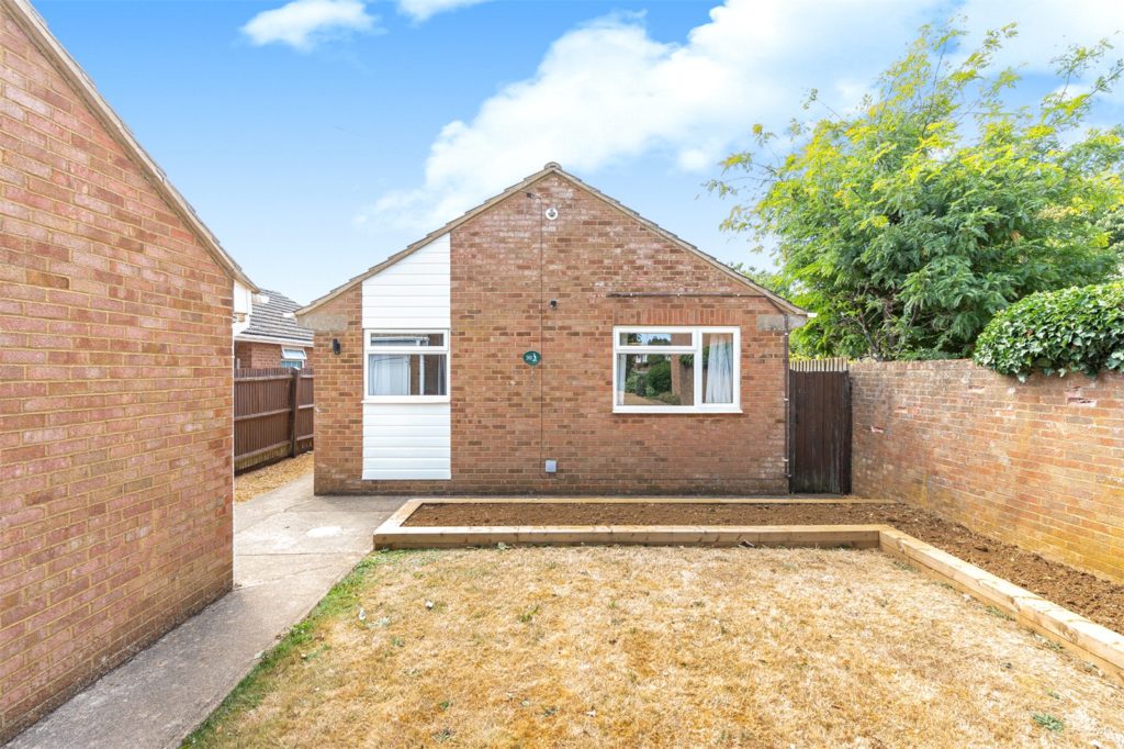Sycamore Drive, Banbury, Oxforshire, OX16 9HF
